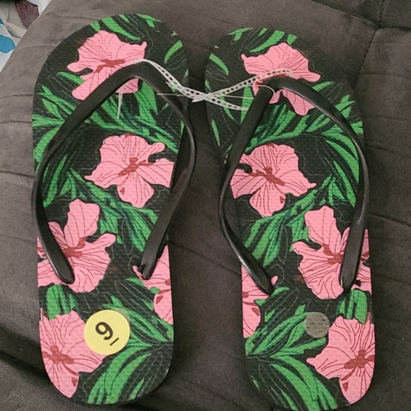 unknown Shoes - Black flip-flops